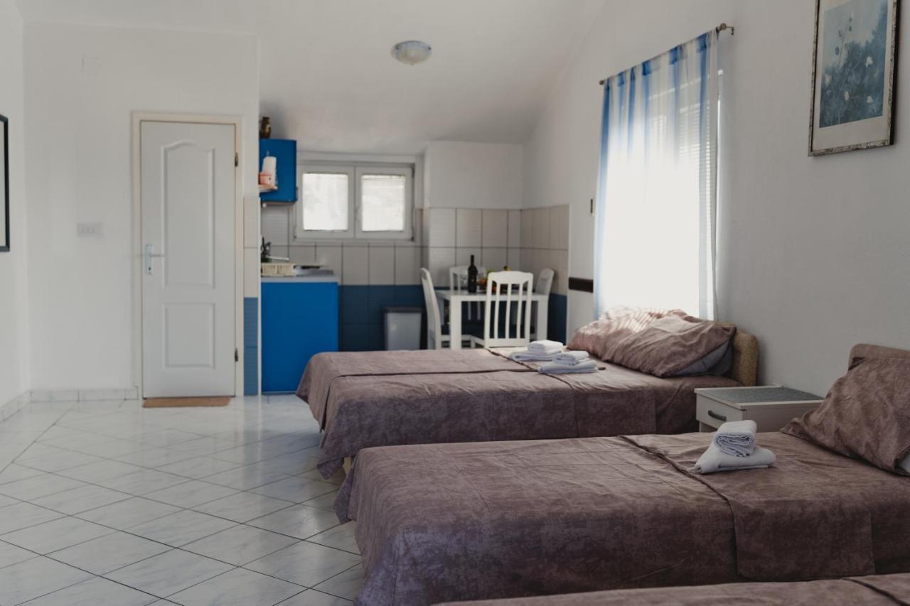 Apartments Djukic Tivat Exterior foto