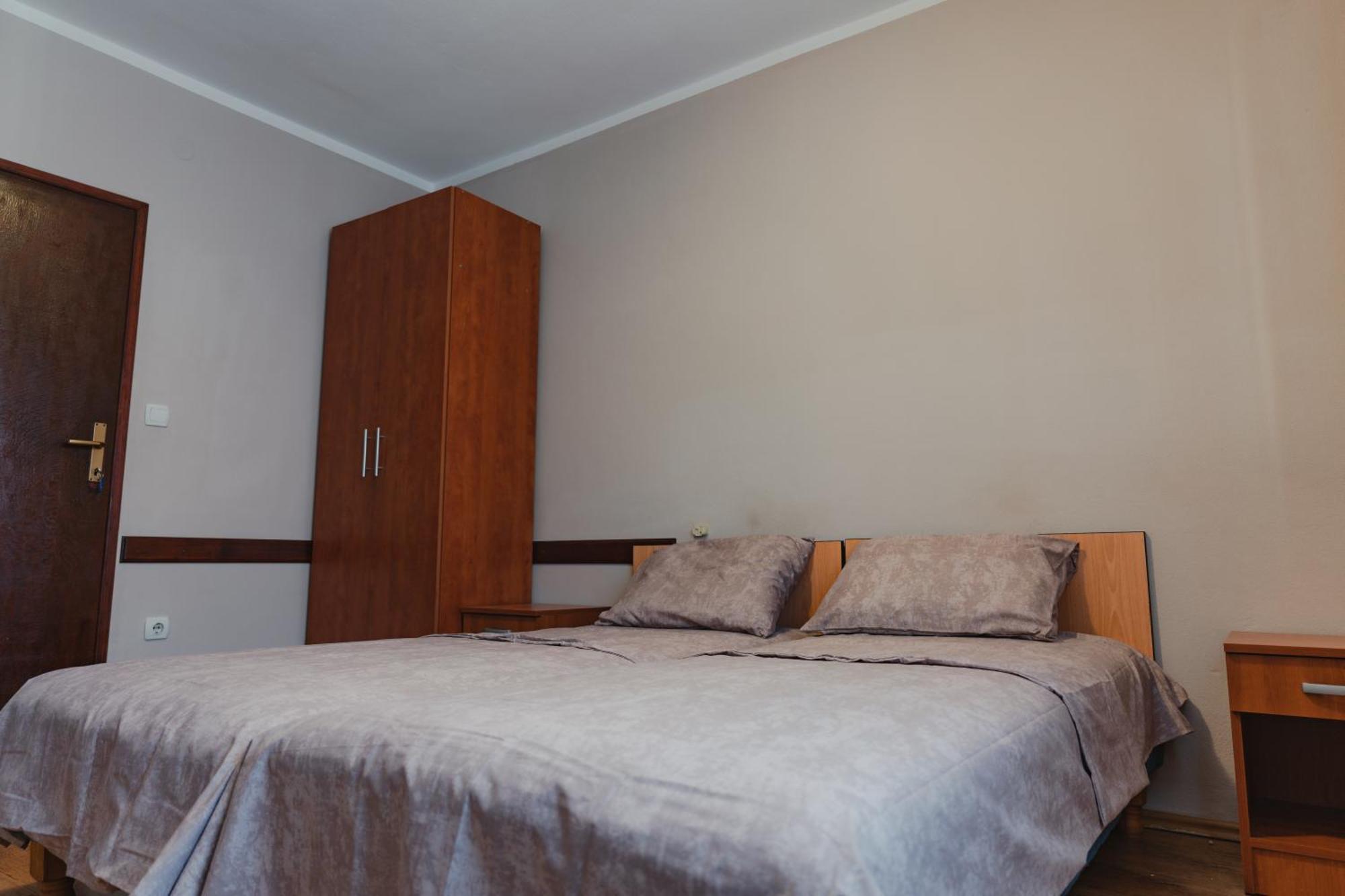 Apartments Djukic Tivat Quarto foto