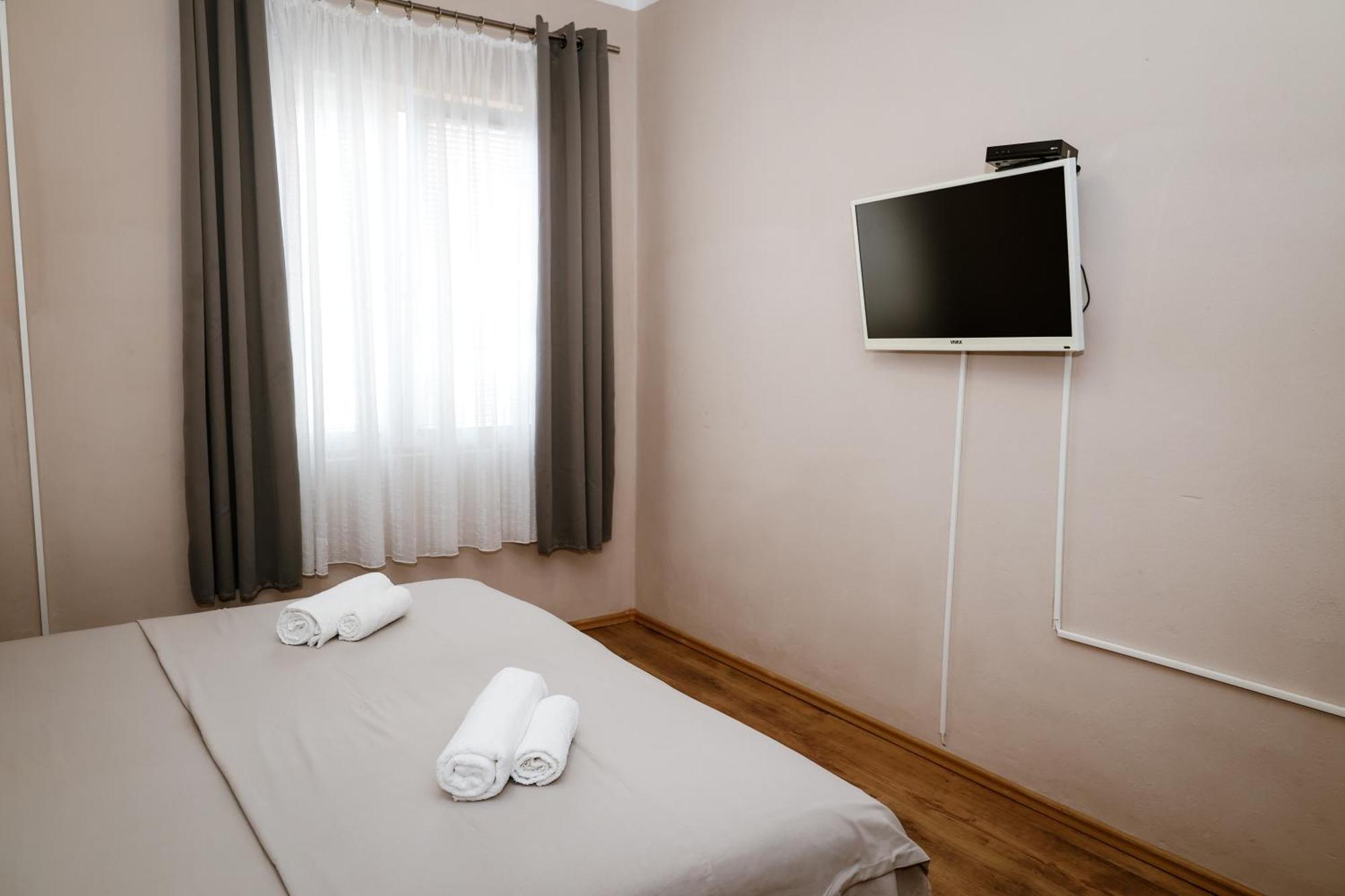 Apartments Djukic Tivat Exterior foto
