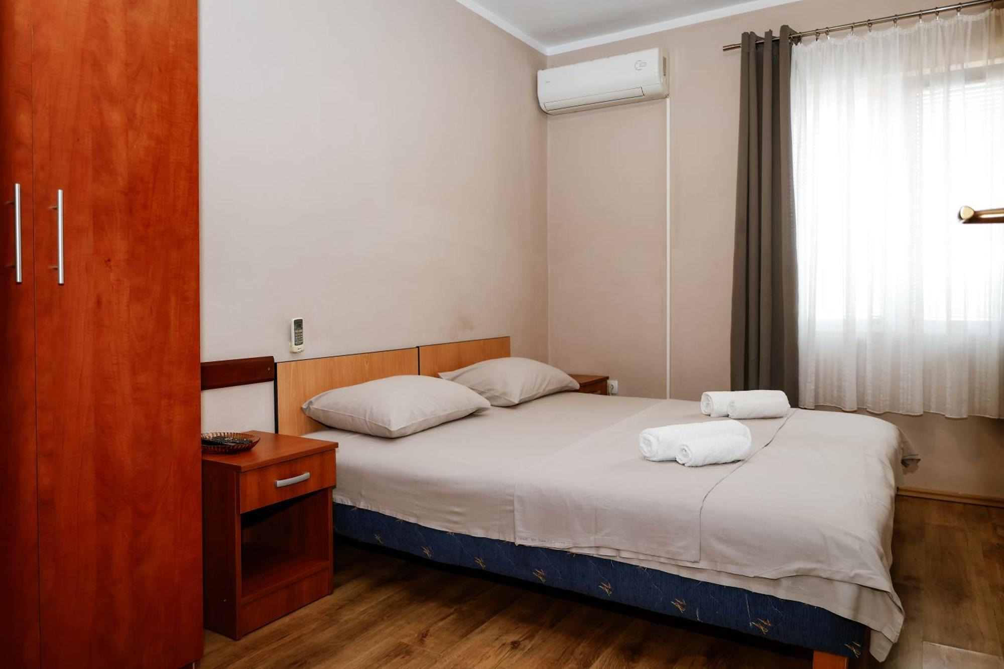 Apartments Djukic Tivat Exterior foto