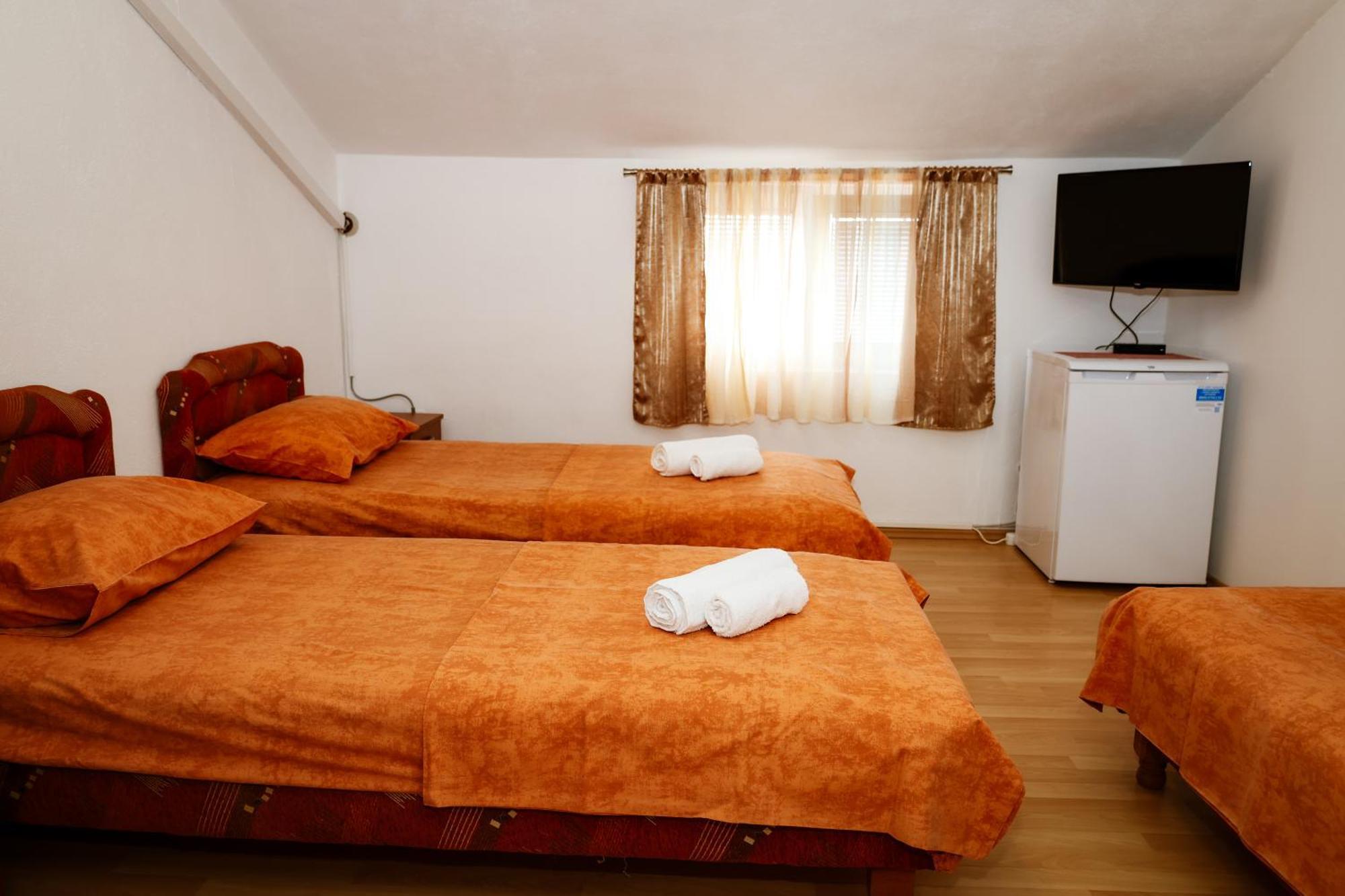 Apartments Djukic Tivat Exterior foto