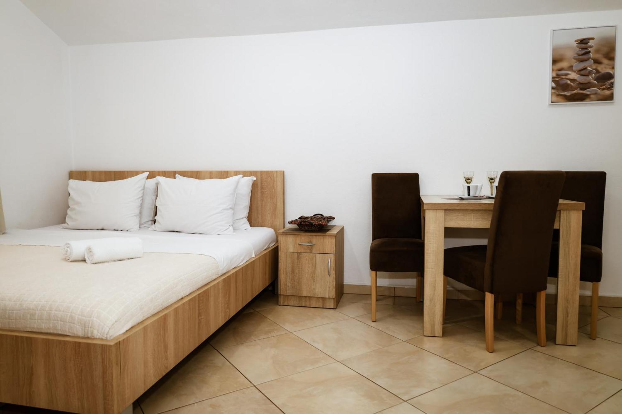 Apartments Djukic Tivat Exterior foto