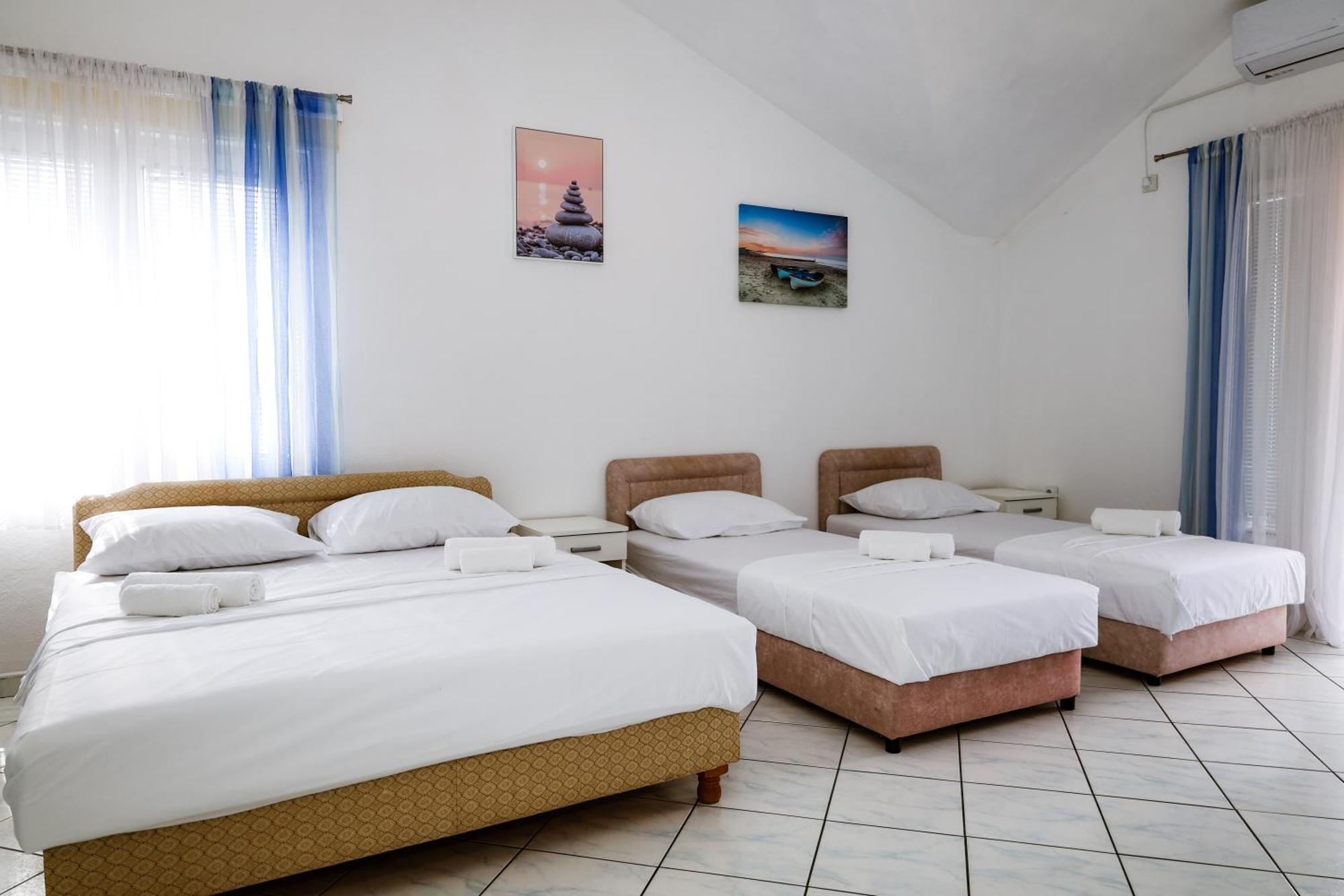 Apartments Djukic Tivat Exterior foto