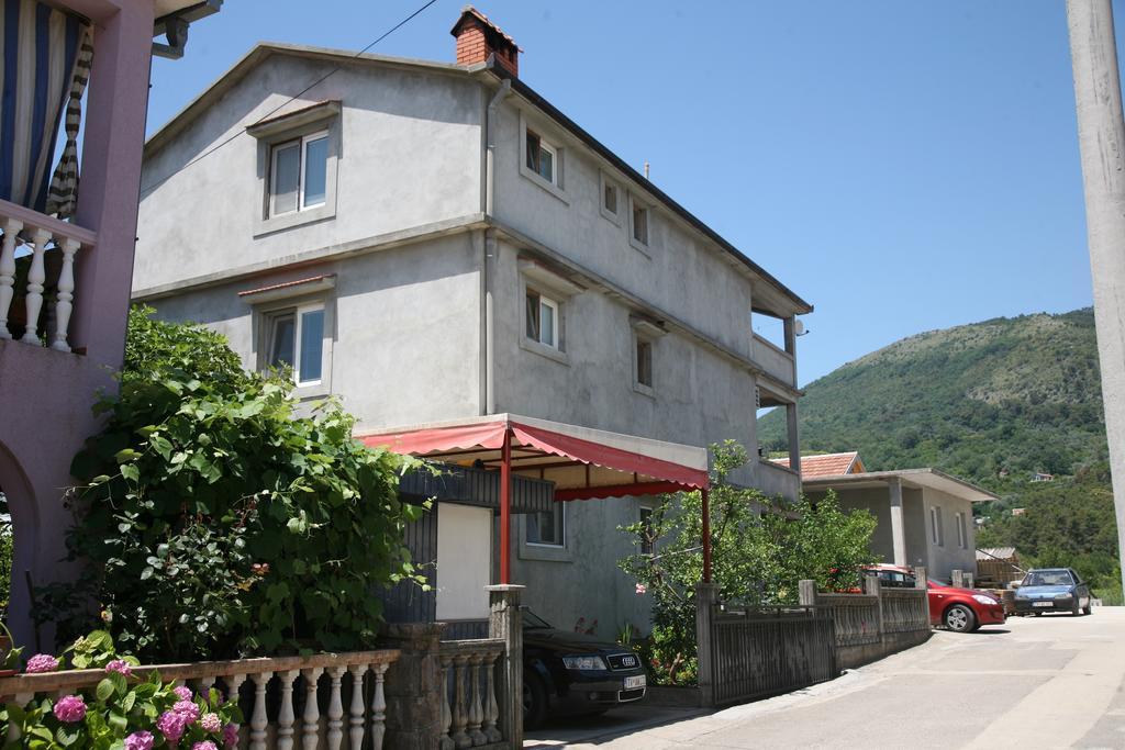 Apartments Djukic Tivat Exterior foto